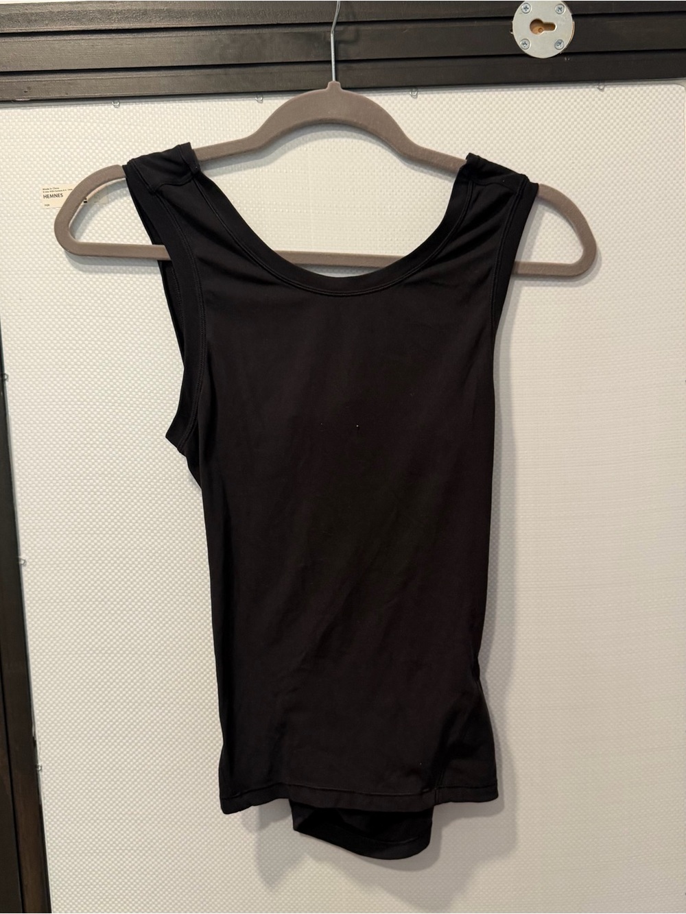 Lululemon Black Twist Open Back Athletic Tank Top